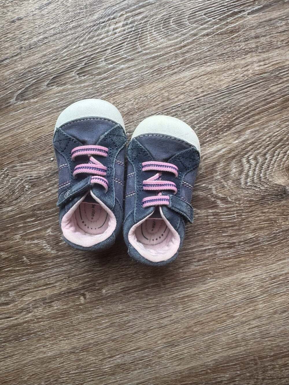 Stride Rite Soft Motion Skyle Navy Pink Sneakers Size 4.5W